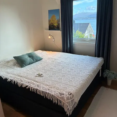 Homely House בית נופש טרומסה